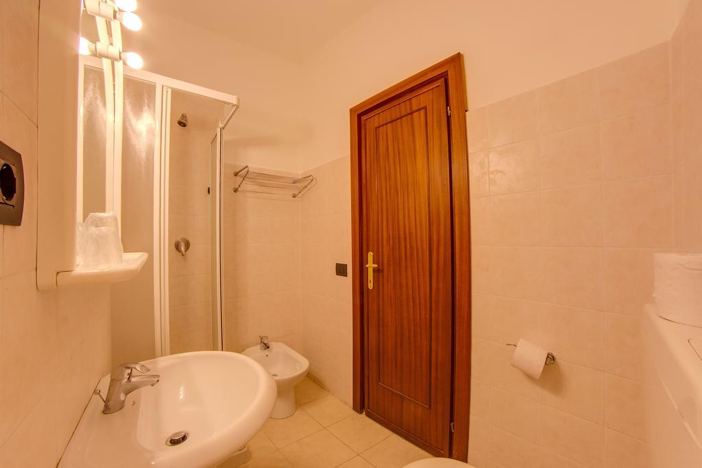 Hotel Del Golfo - Dependance Procchio  Ruang foto